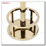 Пост -Модерный легкий роскошный кожаный бар -стул Накаджима Такама кафе кофе из нержавеющей стали из нержавеющей стали металлическое круговое столовое бар батон