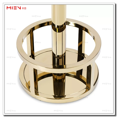 Пост -Модерный легкий роскошный кожаный бар -стул Накаджима Такама кафе кофе из нержавеющей стали из нержавеющей стали металлическое круговое столовое бар батон