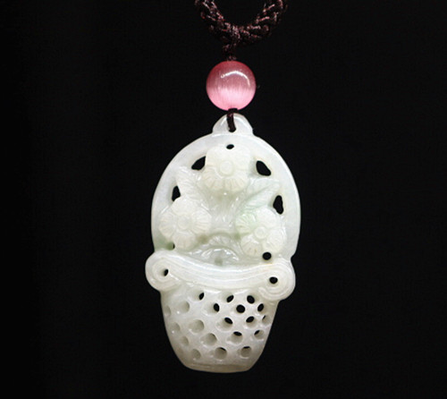 天然翡翠玉坠旺桃花吊坠女招正缘