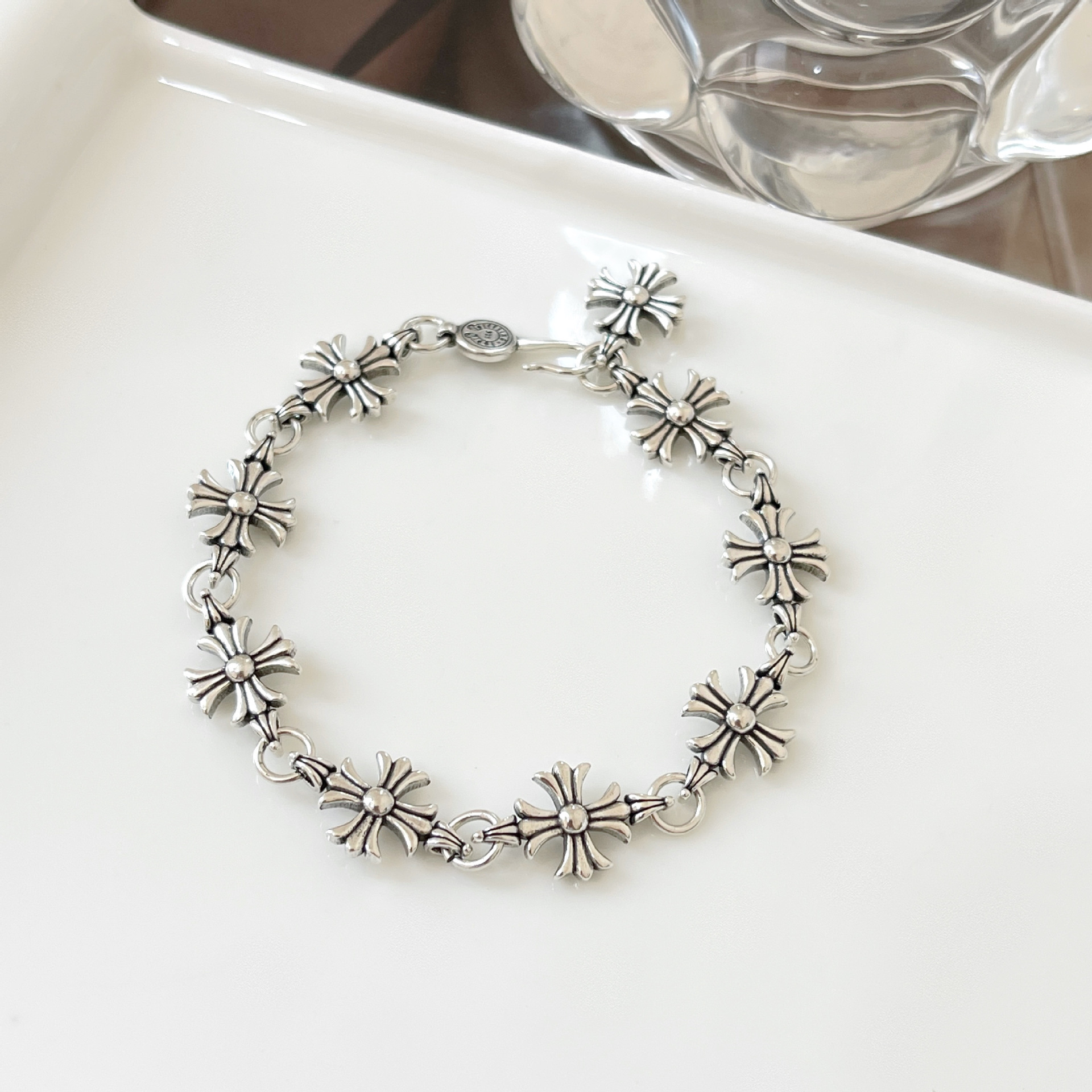 新款合金银色女小众男新潮朋克闺蜜礼物十字架活扣挂勾扣手链