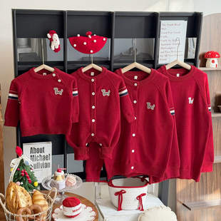 喜庆亲子装拜年服一家三口婴儿韩版秋冬时尚小月龄针织毛衣连体衣