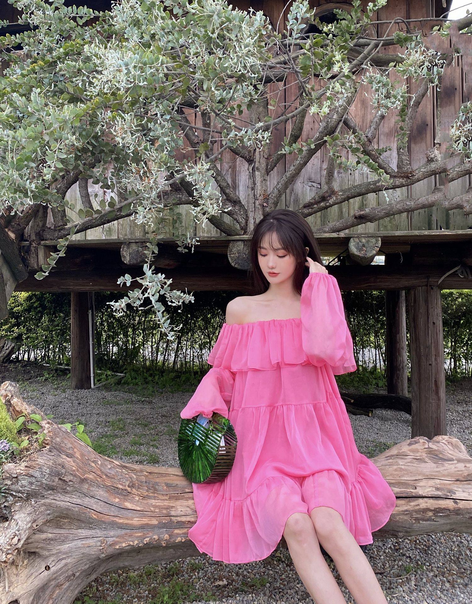 连衣裙夏季雪纺荷叶边抹胸裙粉色仙气纯色宽松长袖裙子直播度假裙