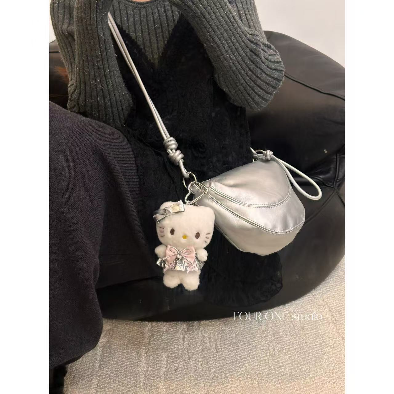 kitty y2k风格挂钥匙扣女生礼物挂件毛绒公仔玩偶
