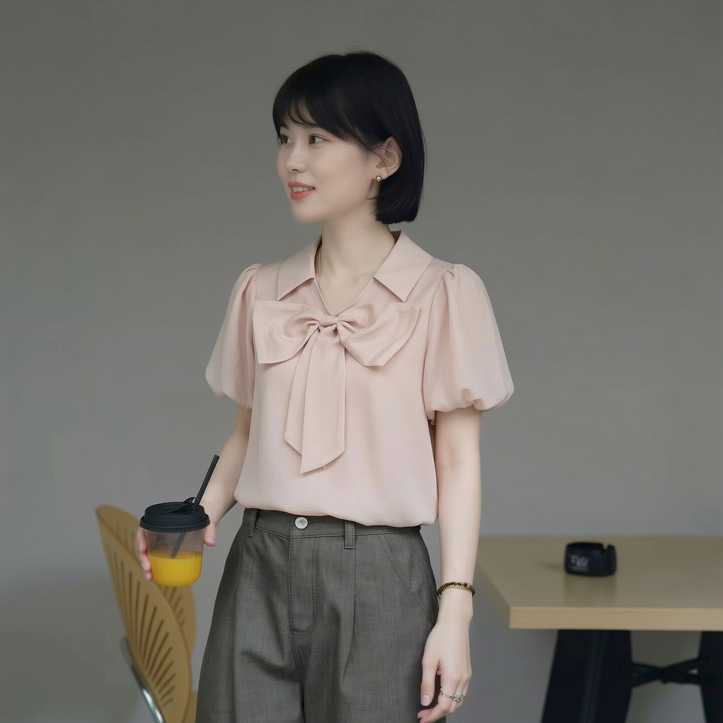 2026夏引Y系列1衣佳人折扣女装 翻领 蝴蝶结 粉嫩雪纺衫上衣 04