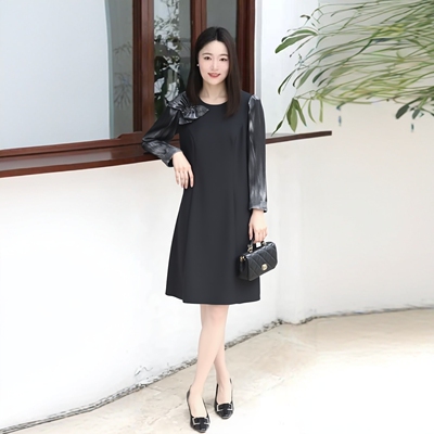 2026春魅M系列 衣佳人折扣女装 圆领 钉珠 个性肩章 连衣裙  5162