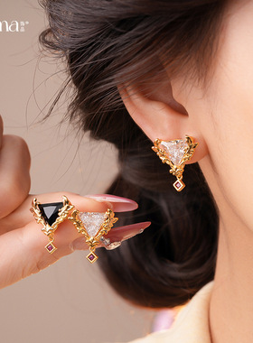 2026春当季新款 衣佳人折扣 三角形耳钉小众设计感耳环轻奢感耳饰