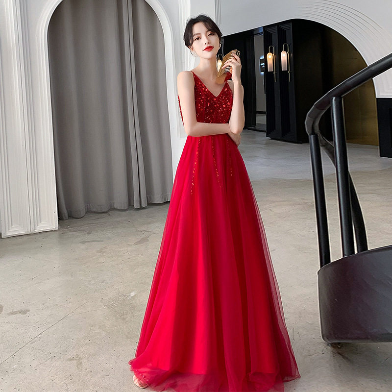 敬酒服新娘2026春款酒红色长款回门服订婚连衣裙宴会晚礼服女V领