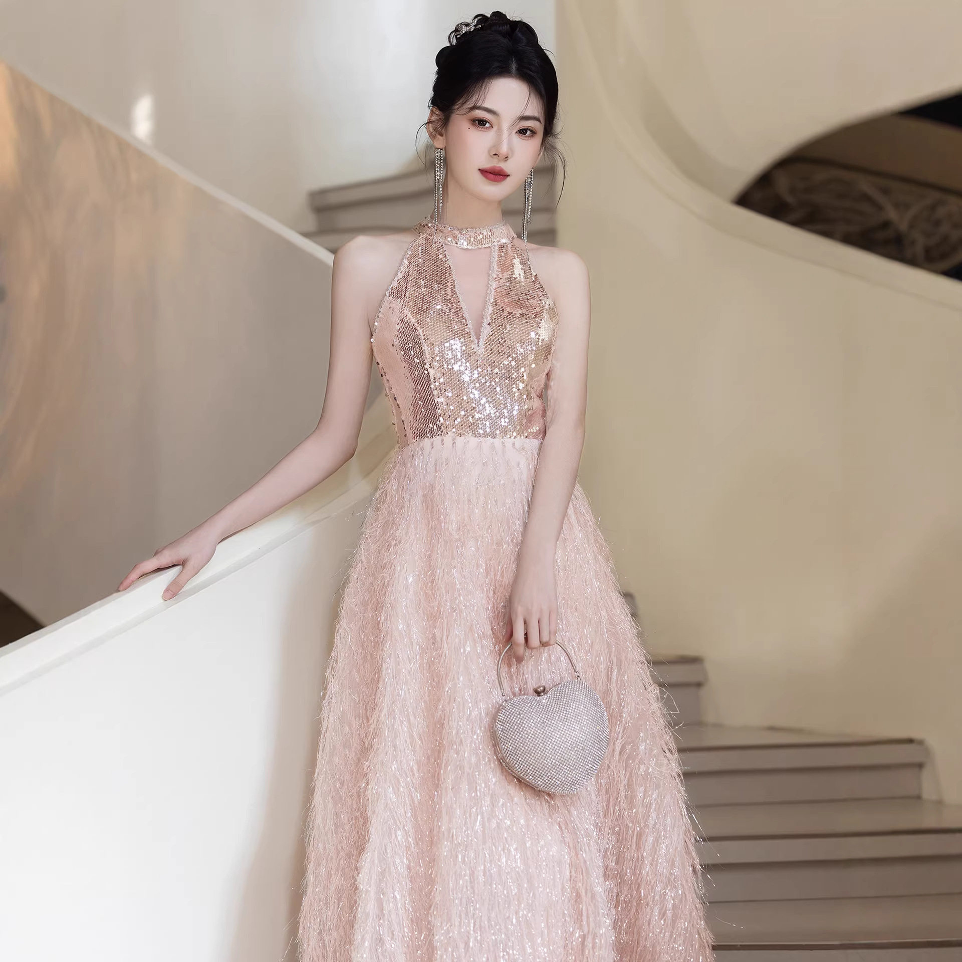 粉色晚礼服订婚生日宴会成人礼公主裙气质长款挂脖主持艺考晚礼服