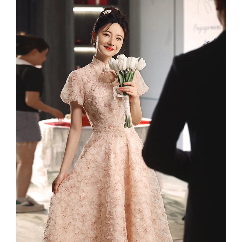 粉色敬酒服新娘旗袍小个子订婚礼服连衣裙中式改良蕾丝结婚显瘦女