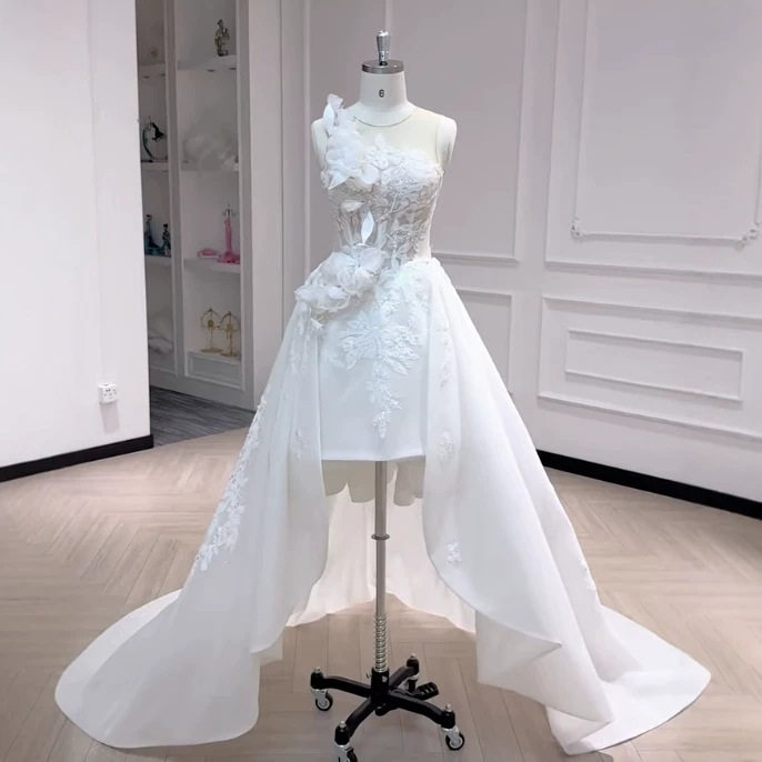 法式立体婚纱2026花瓣抹胸重工蕾丝新娘主纱影楼白色蓬蓬婚纱裙