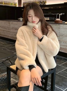 2026年新款冬季时尚舒适气质名媛仿一体绒小香风韩系温柔风外套女