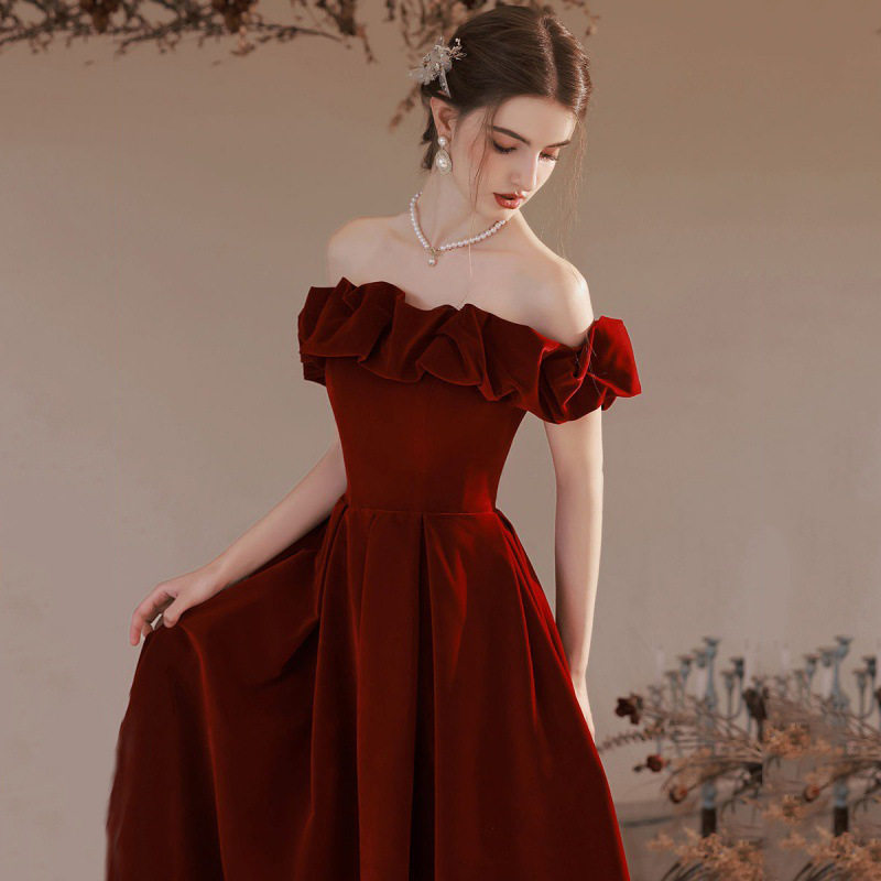 一字肩敬酒服2025新款新娘结婚订婚酒红色宫廷风礼服裙女平时可穿