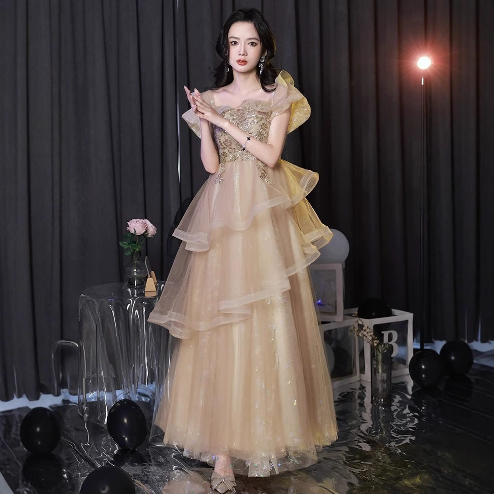 香槟色主持人晚礼服女小众轻奢高端超仙订婚连衣裙艺考美声高级感