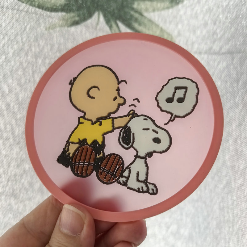 半透明史奴比卡通粉色硅胶隔热垫