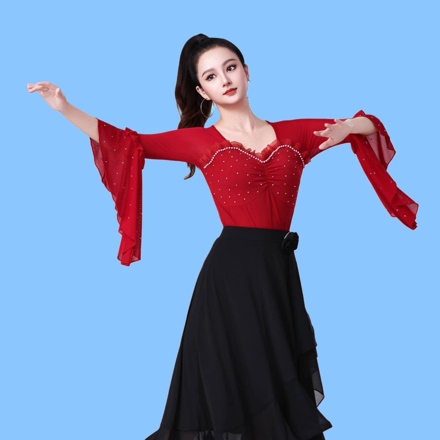 新款拉丁舞上衣女成人喇叭长袖镶钻连体式专用舞蹈服摩登交谊广场