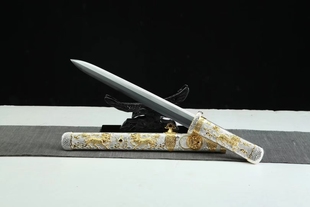 龙泉传统刀剑鎏金银鞘柄羽毛纹烧刃短剑麒麟唐剑收藏未开刃