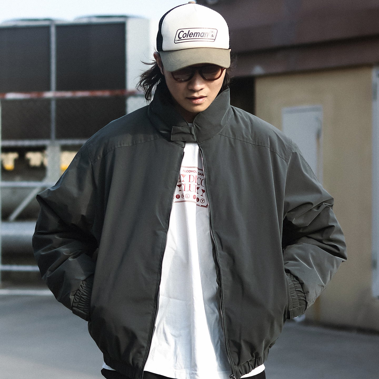 Vavu桃皮绒插袋翻领保暖棉服