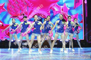 专业定制大众健身操演出表演服竞技健美操比赛服啦啦操服装定做