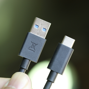 追求速度上！联想摩托罗拉手机平板原配机10G数据线 USB3.1 GEN2协议推荐移动硬盘U盘数据要求高客户USB 9芯