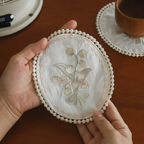 铃兰花蕾丝杯垫法式刺绣花瓶垫