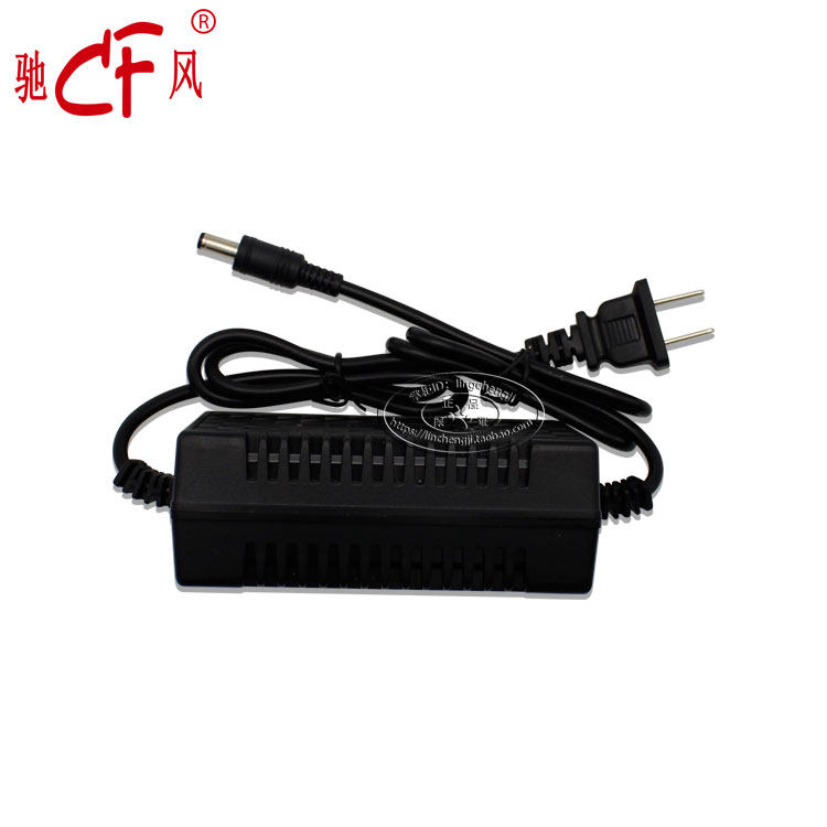 12V2A充电器12V蓄电池夜市摆摊照明电瓶汽车应急电源充电器送夹子
