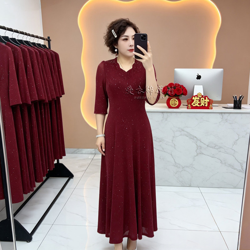 大码妈妈装台湾纱V领显瘦连衣裙