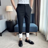 黑色