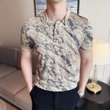 咖啡色