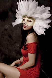 69club独家制作白色打羽毛面具party年会走秀场蒙面歌王面具