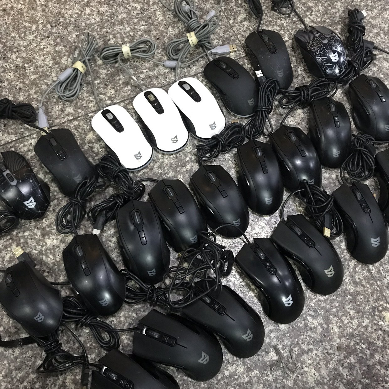 森松尼 S-M15/M13 S-M5s S-M7 S-M9电竟游戏鼠标有线宏编程呼吸灯