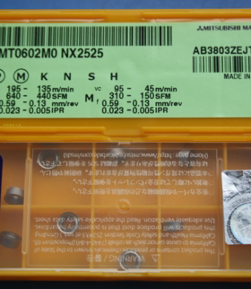 圆刀片RCMT0602MO NX2525 刀片