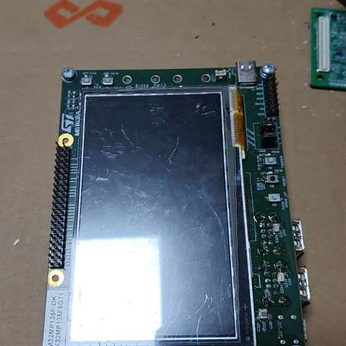 咨询STM32MP135F-DK开发板，带触摸屏，拆机议价
