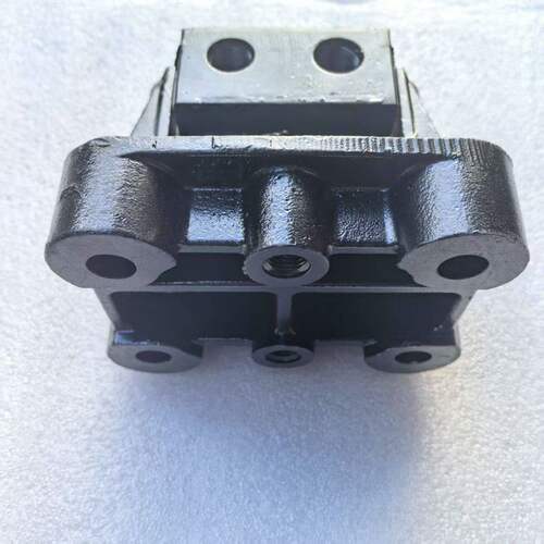 东风华神发动机角垫后胶