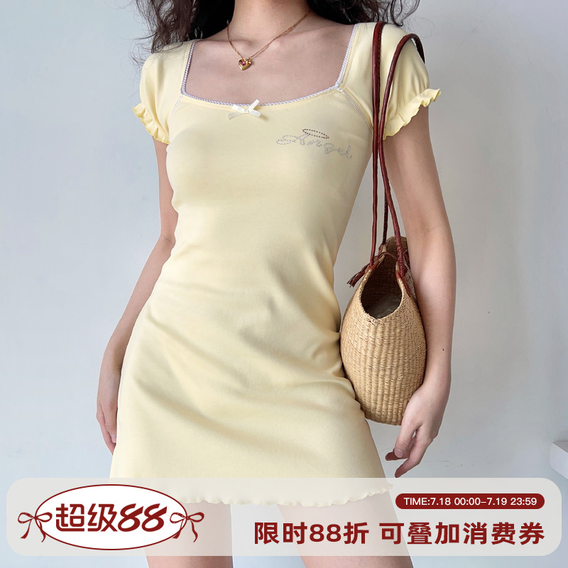 自制母烫钻木耳边方领短袖连