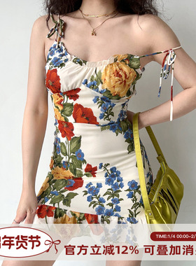 Go Girl Go 欧美风油画印花绑带复古吊带连衣裙女荷叶边短裙a字裙