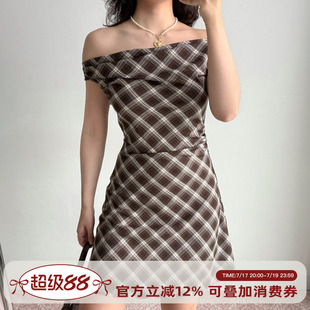Go Girl Go 自制美式复古咖色格纹一字领连衣裙收腰A字短裙女夏季