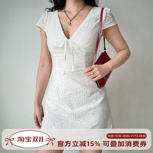 Go Girl Go 自制欧美风镂空刺绣短袖白色连衣裙女夏性感深v领短裙