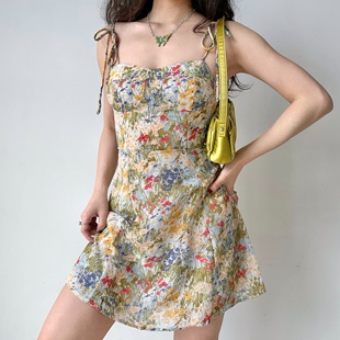 Go Girl Go 欧美风系带印花吊带连衣裙高腰A字短裙性感辣妹穿搭