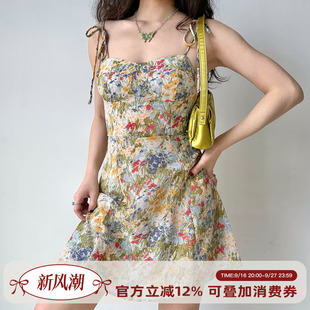 Go Girl Go 欧美风系带印花吊带连衣裙高腰A字短裙性感辣妹穿搭