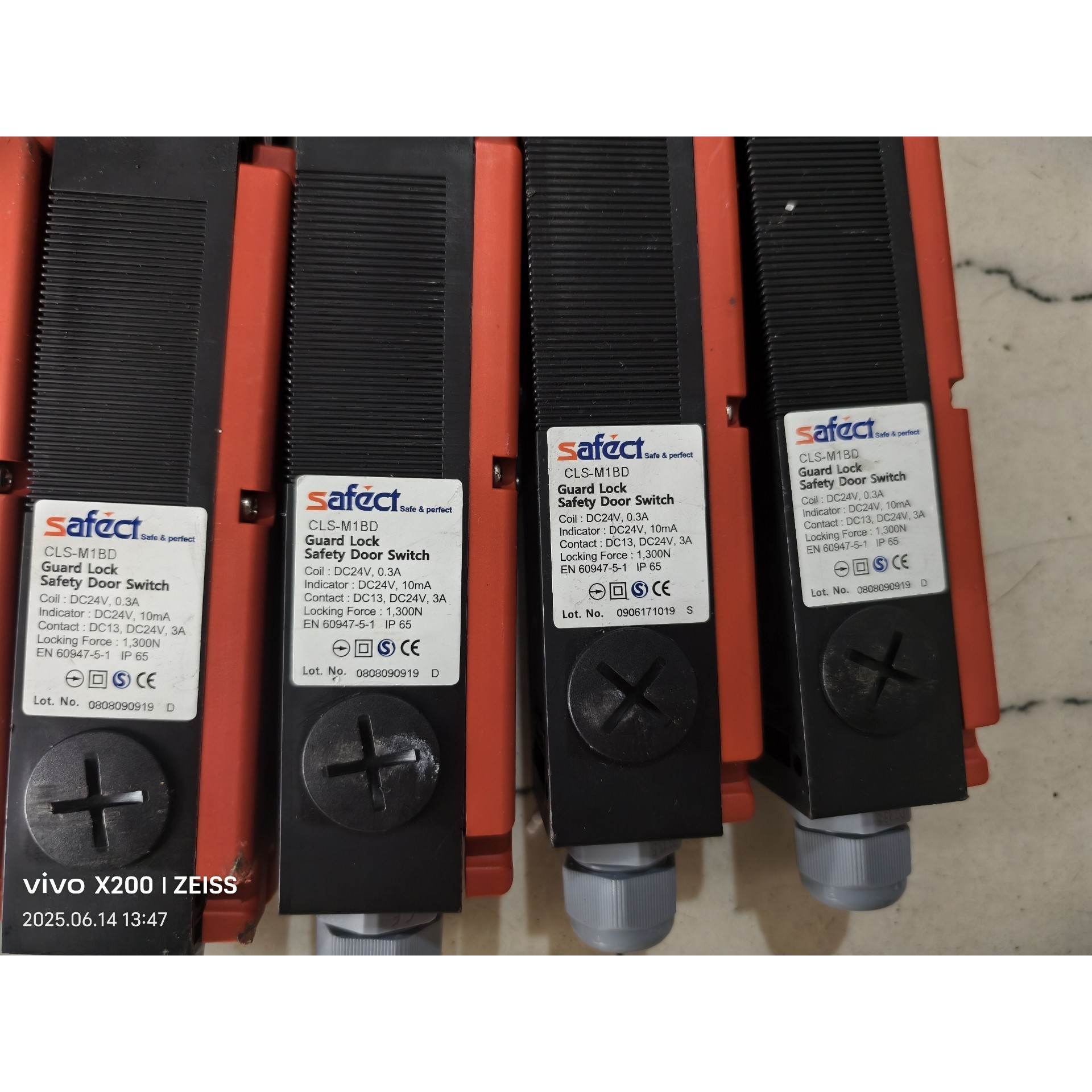 SAFECT安全门开关CLS-M1BD,实物拍摄,成色如议价产品