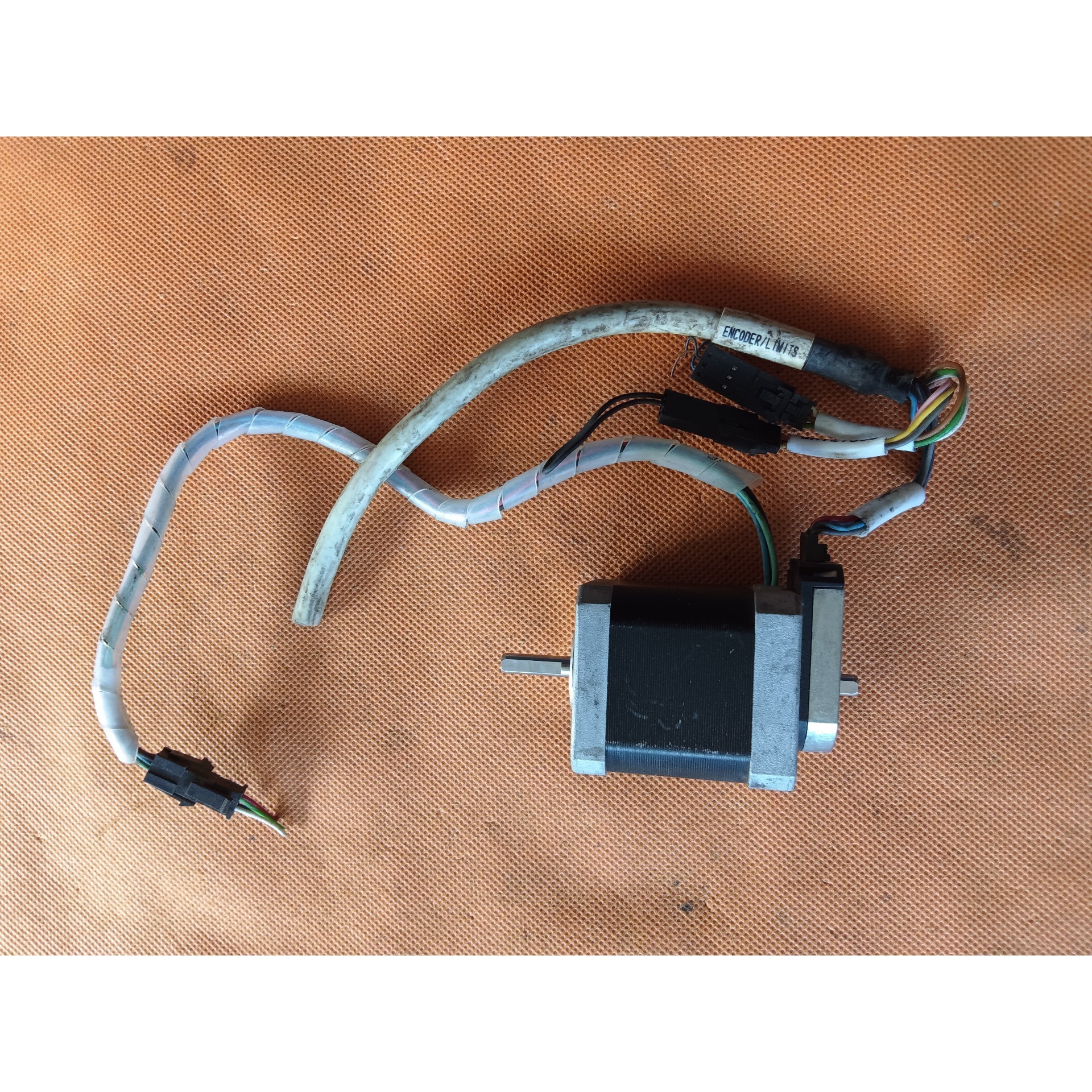 42系列二相步进带编码器电机CUI INC AMT102-V议价产品