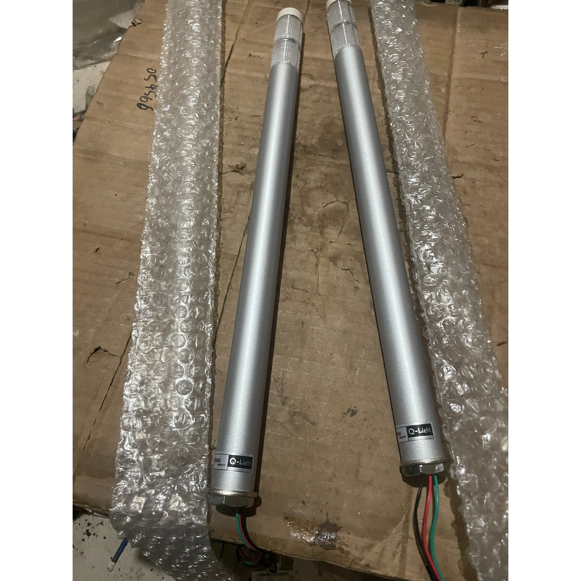 STA25SLM-2 可莱特信号灯,新的,有2个,2筐,一个议价产品