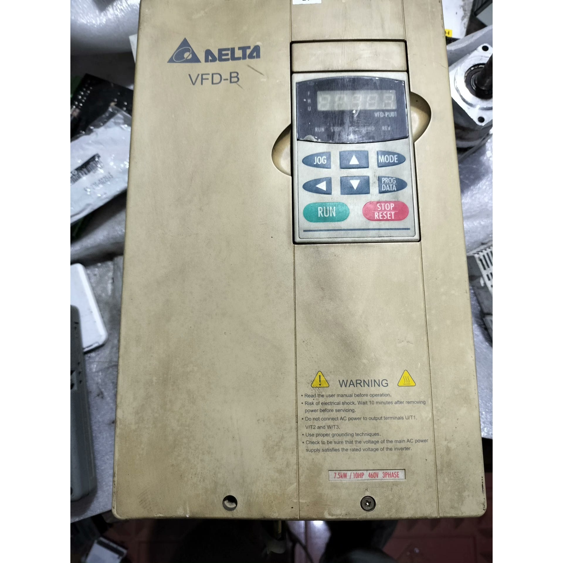 台达变频器VFD-B系列,型号VFD075B43A,7.5K议价产品