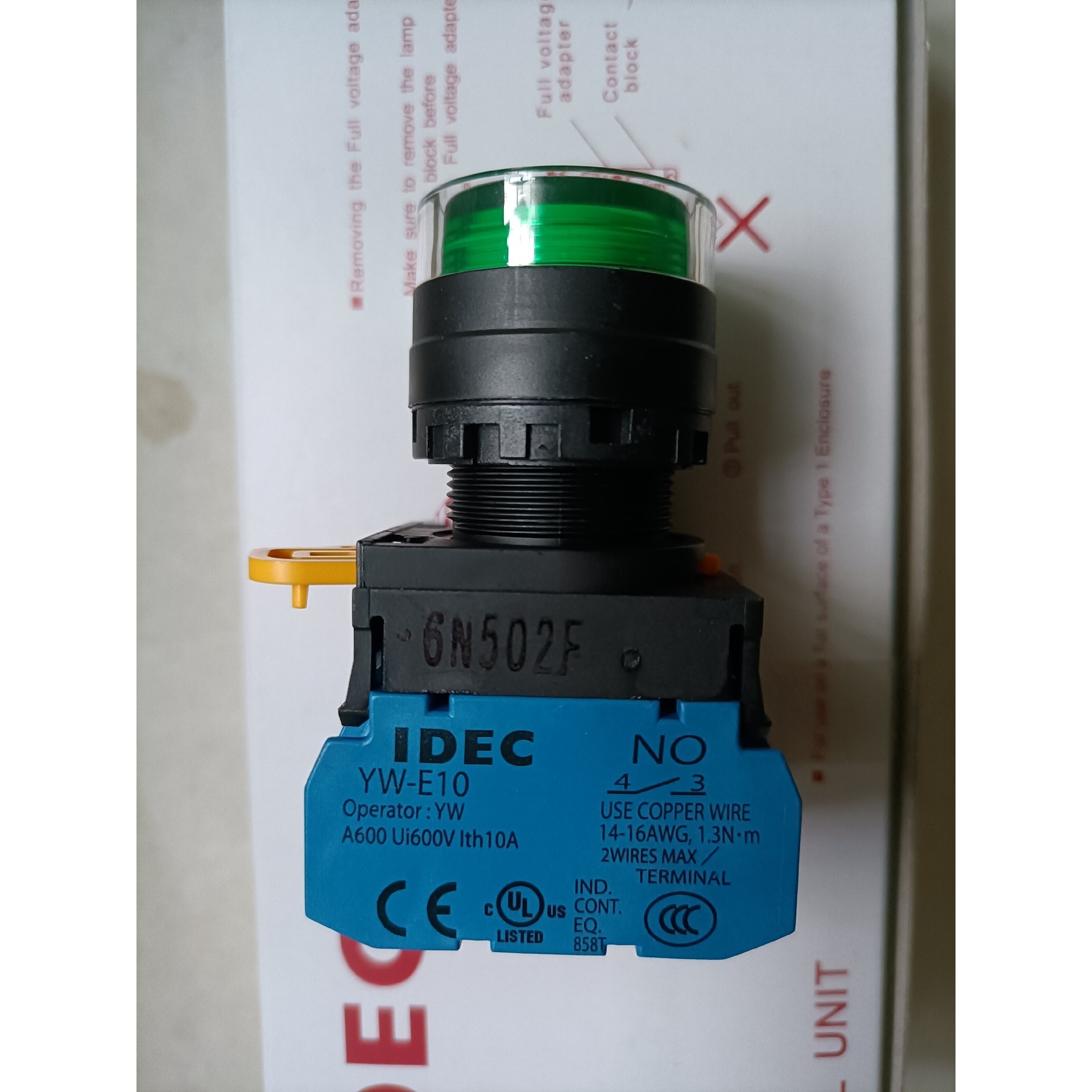 和泉绿色按钮YW1L-MF2E10Q4G  6N502EF,议价产品