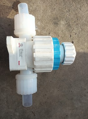 ZETA手动隔膜阀,白色PFA材质,带蓝色调节圈议价产品
