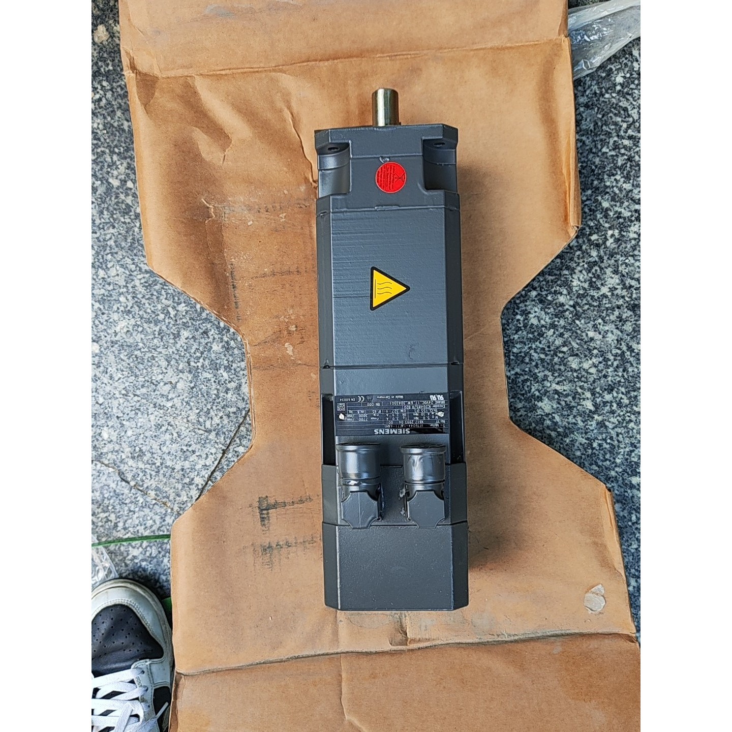 全新电机1FT6044-1AF71-4AH1议价产品