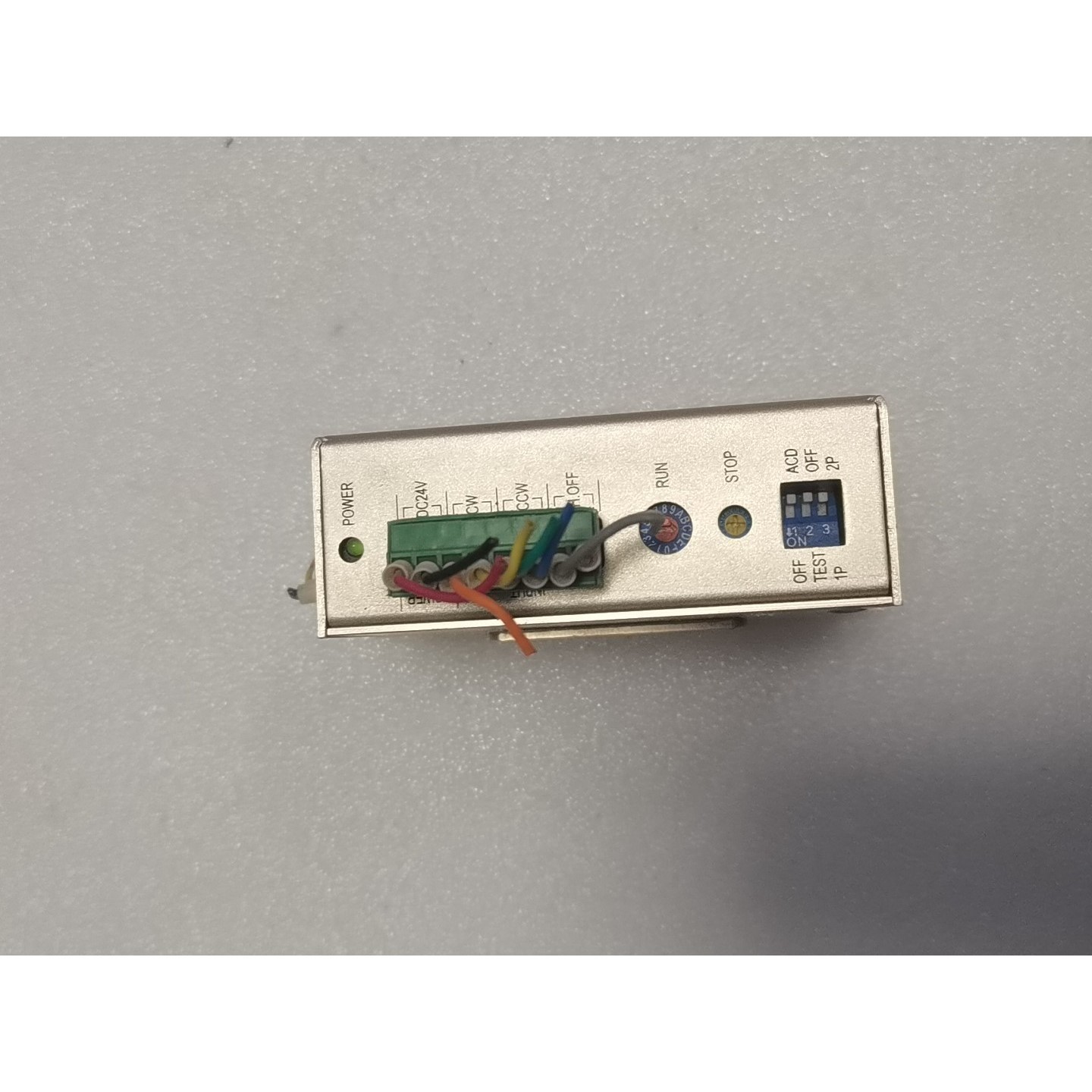 泰映五相步进驱动器TR21M 有1个,成色如图所示,功能正常议价产品