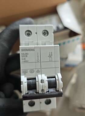 5SJ62空气开关,C6规格,2P双进双出,400V.议价产品