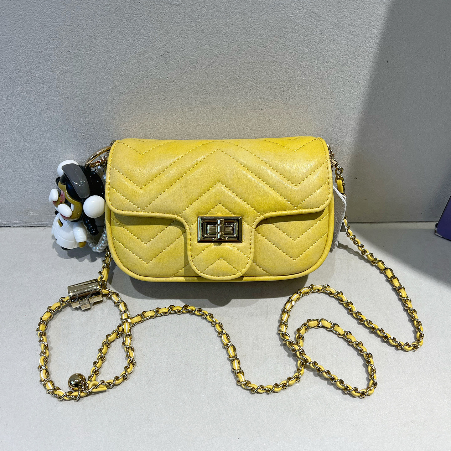 小D家时尚糖果色菱格纹链条小方包女包锁扣斜挎包2026新款单肩包