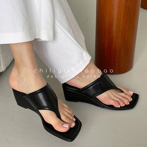 东大门夹趾坡跟凉拖女